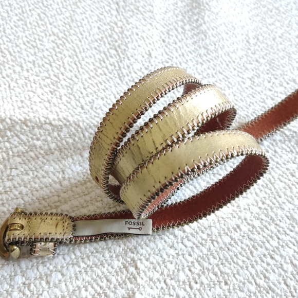 Fossil Leather Metallic Studded Belt, size medium - Picture 3 of 11